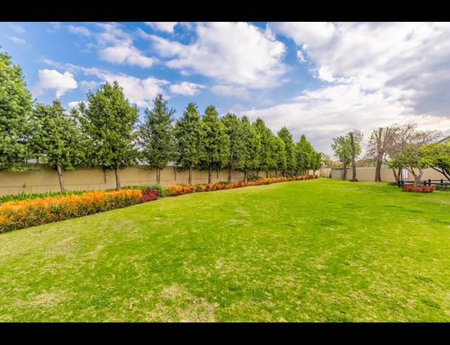 2 BEDROOM APARTMENT FOR SALE IN MAGALIESSIG
